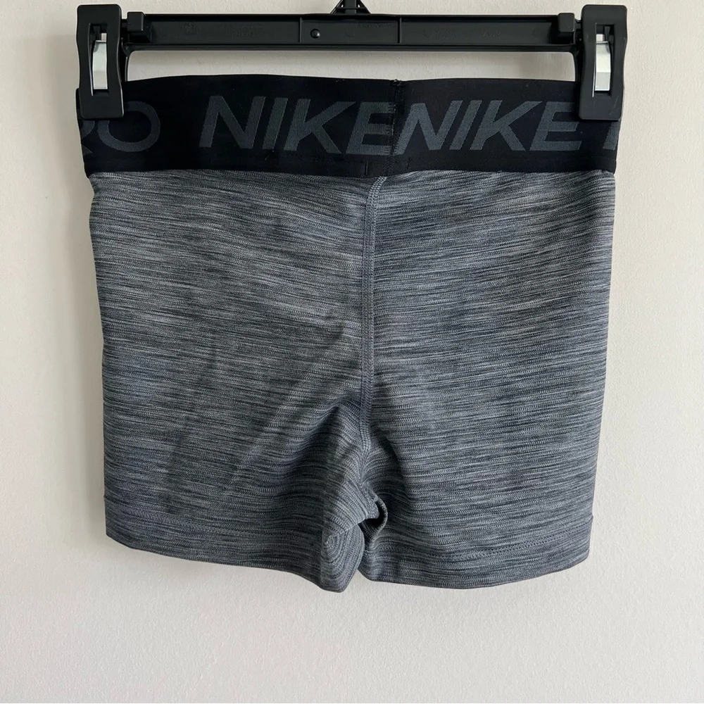Nike pro black